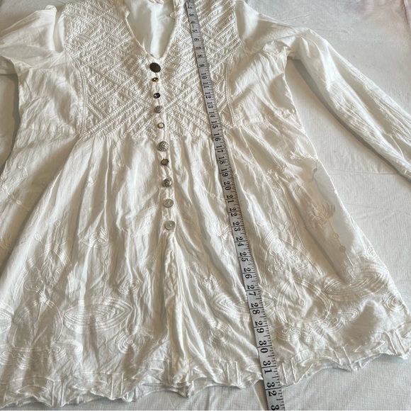 Soft Surroundings Flowy Floral Embroidered Tunic Blouse Mixed Buttons - Picture 12 of 16